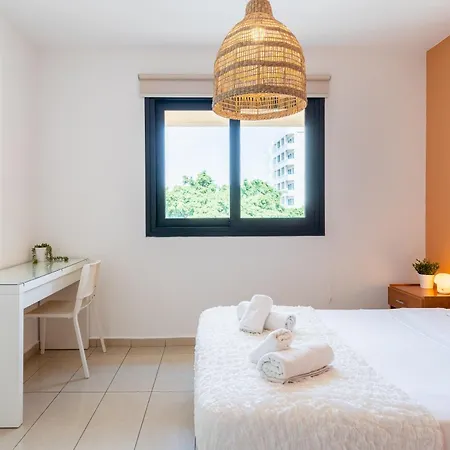Odin 1-br & Balcony In Apartment Larnaca