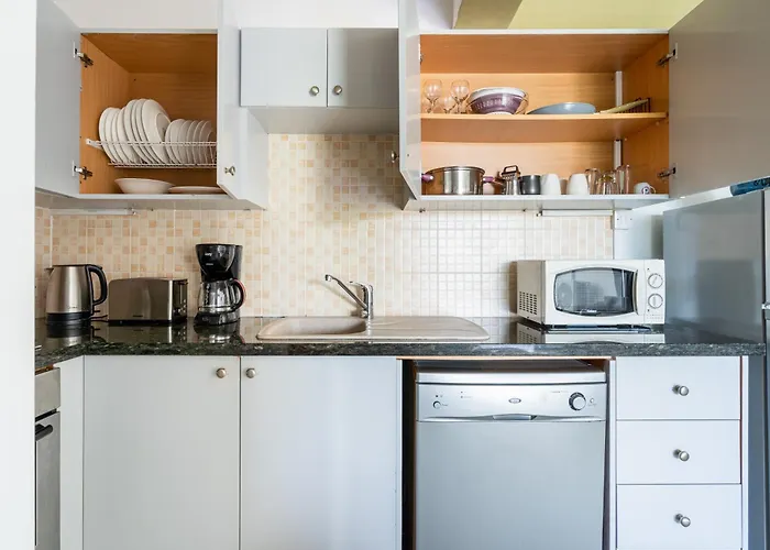 Odin 1-br & Balcony In Apartamento