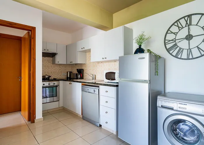 Odin 1-br & Balcony In * Lárnaca