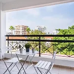 Apartament Odin 1-br & Balcony In