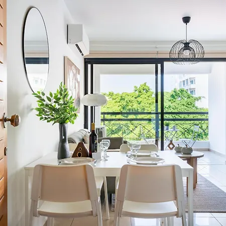 Odin 1-br & Balcony In * Larnaca