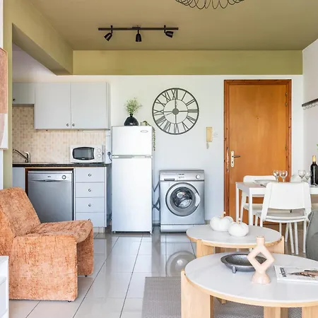 Odin 1-br & Balcony In * 拉纳卡