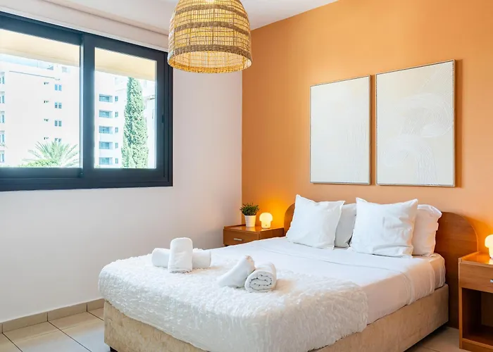 Odin 1-br & Balcony In 拉纳卡