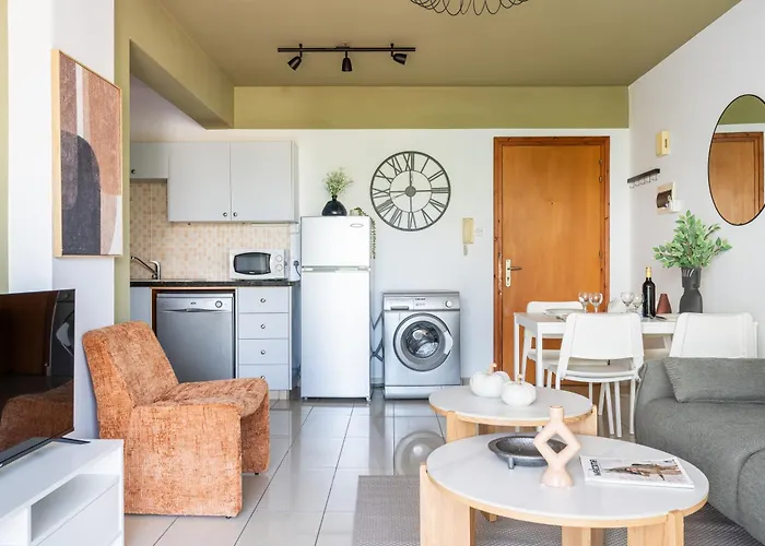 Odin 1-br & Balcony In * 拉纳卡